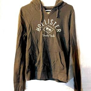 Women’s Hollister sweatshirt Size: Large